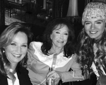 The Powerful Song Loretta Lynn and Her Daughter Wrote About Facing Death