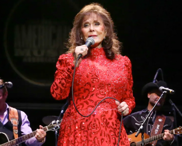 A Tribute to Loretta Lynn Through Her Most Inspiring Quotes