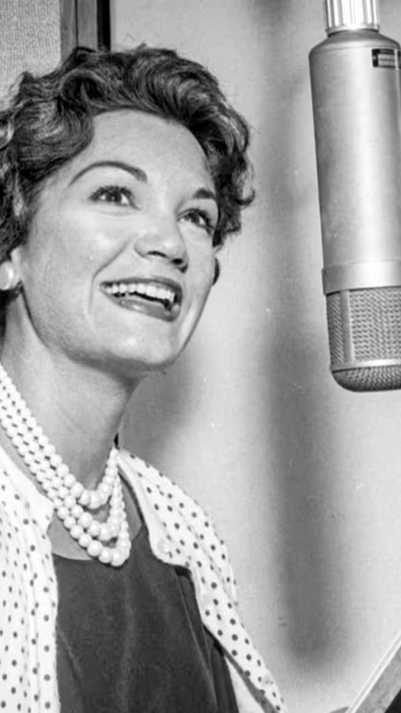 Connie Francis, Legendary Pop Star of “Pretty Little Baby,” Passes Away at 87