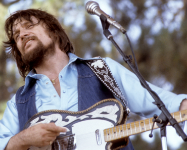 Waylon Jennings’ New Album Drops in Limited Edition—Will You Grab It?