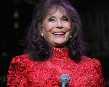 This Loretta Lynn Song Was Banned From the Radio Back in 1975